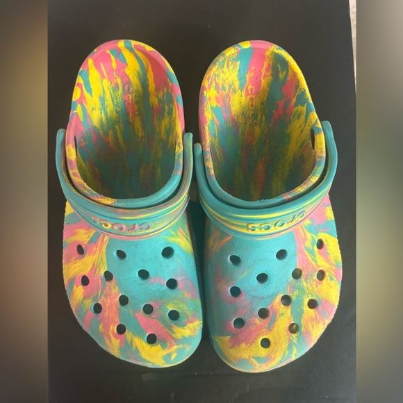 CROCS Other - CROCS Kids' Colorful Swirl Crocs